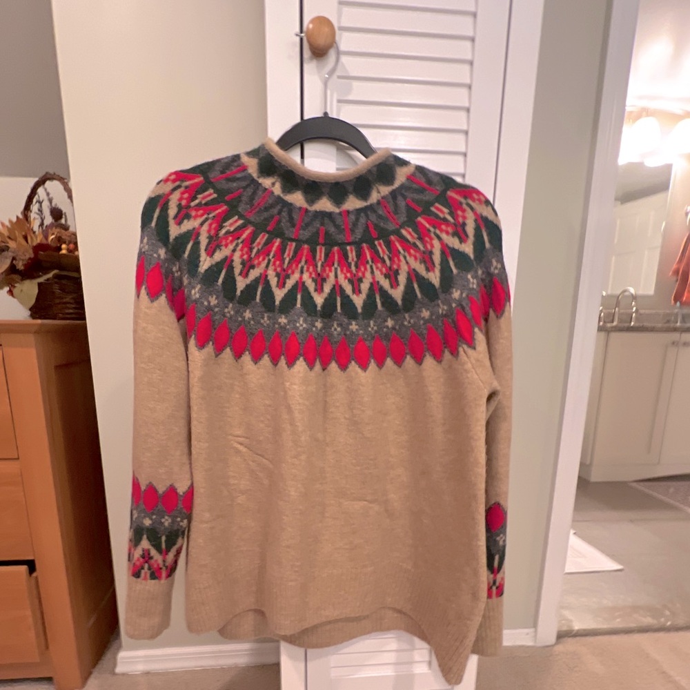 CeCe tan “fair Isle” style sweater, size large